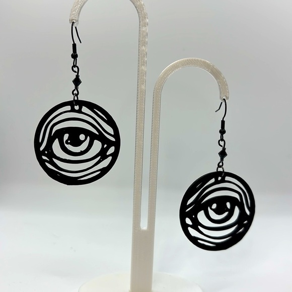 Eye Earrings - Picture 6 of 6